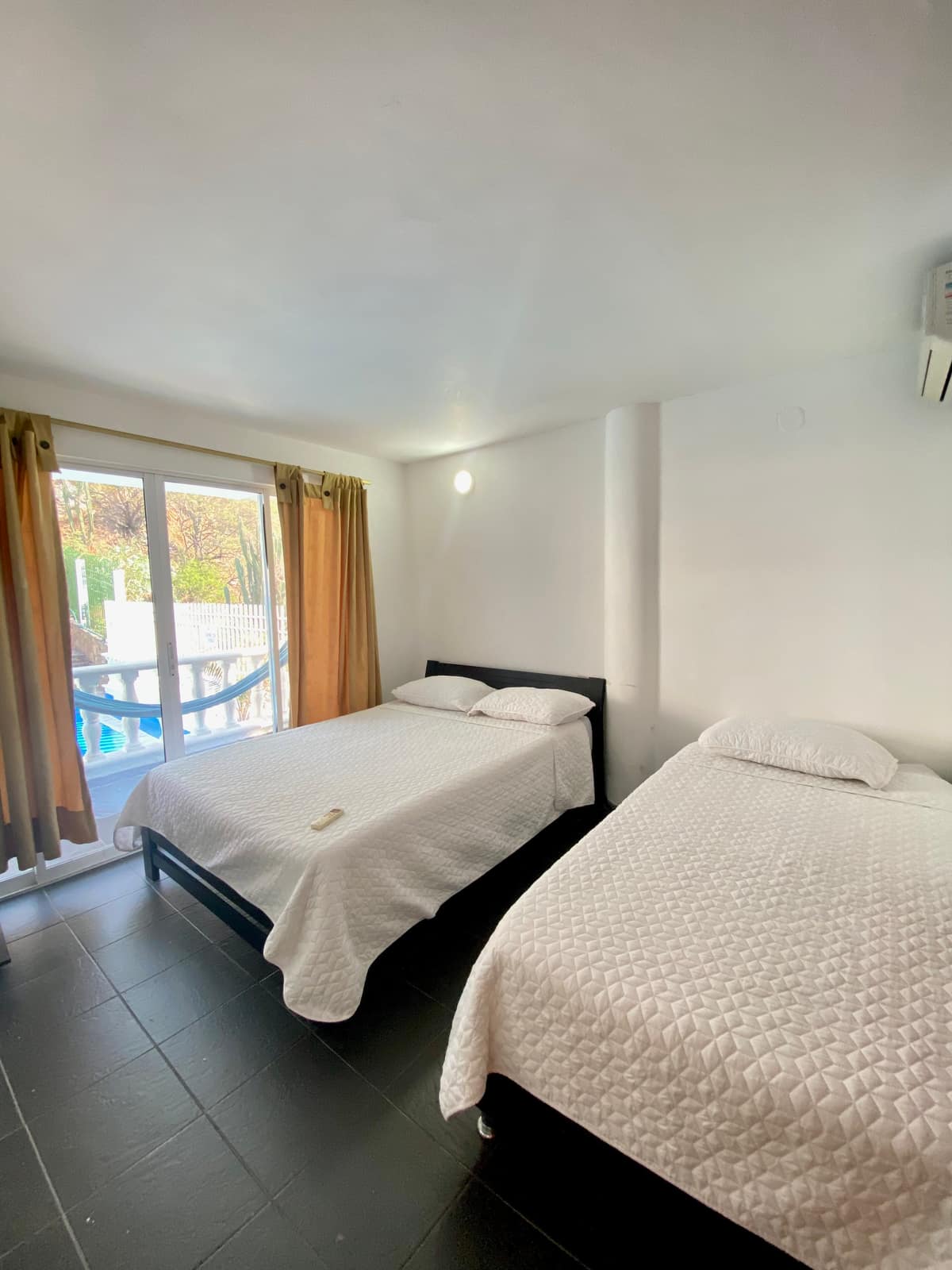Quadruple Deluxe — Villa Roca